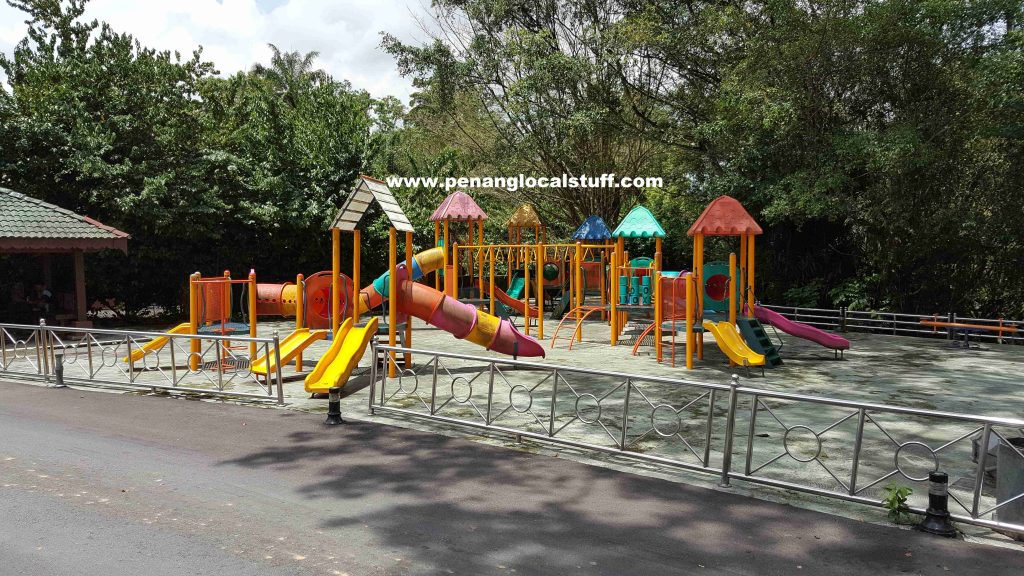 Taiping Zoo Playground