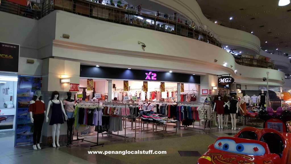 Megamal Pinang Clothing Store