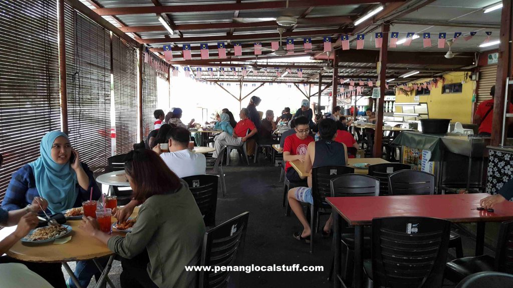 Medan Selera Tanjung Bunga Dining Area