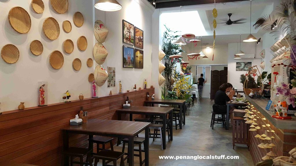 Saigon House Cuisine Dining Area