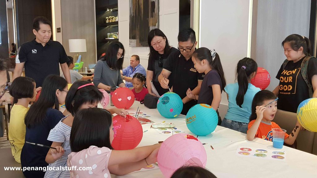 Lantern Workshop At Straits Residences