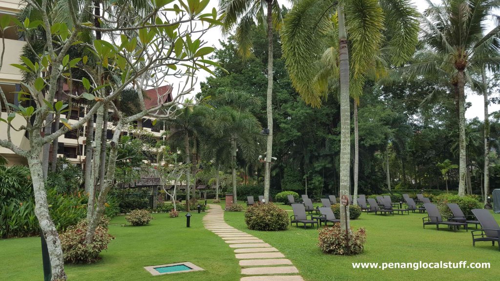 Shangri-La's Rasa Sayang Resort Garden Area