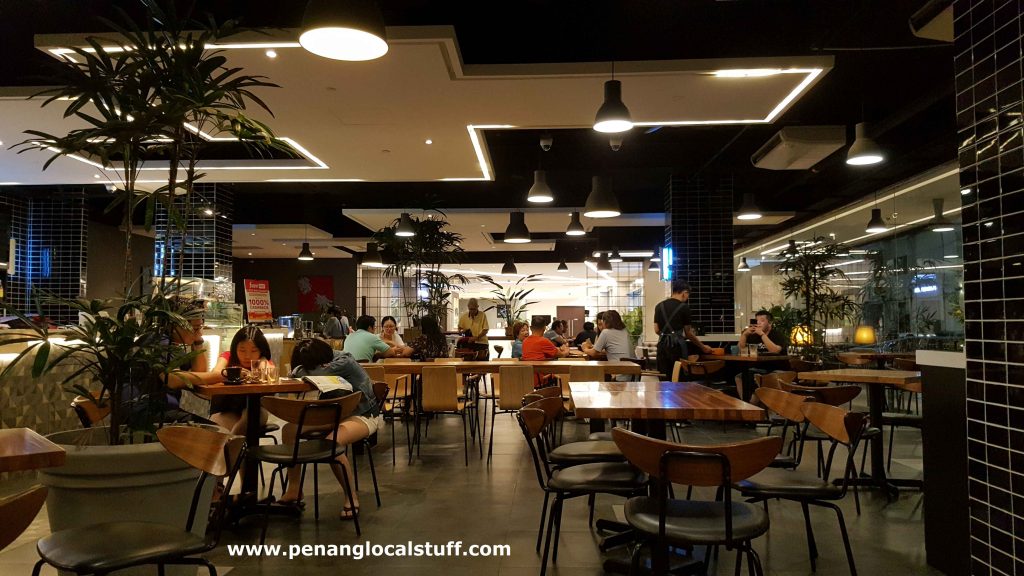 MORE By Arang Coffee Dining Area