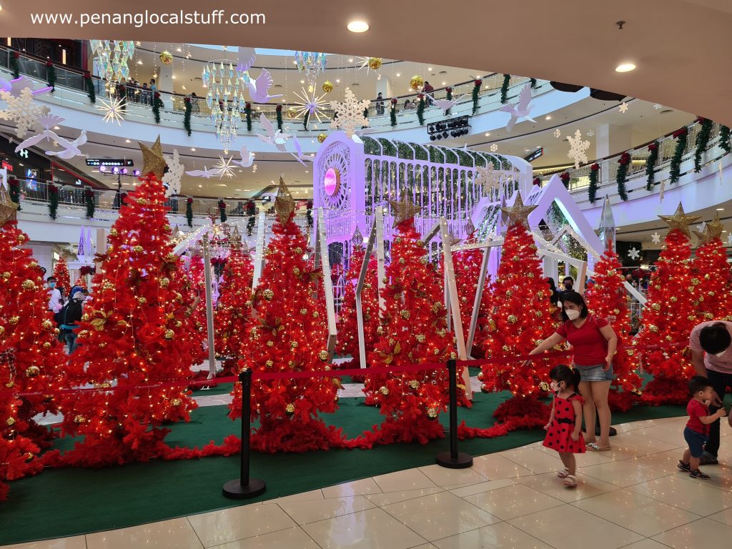 Queensbay Mall Rhythm Of Dreams Christmas