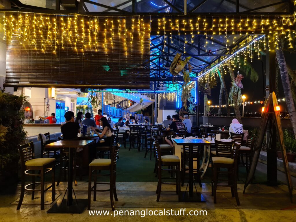 Papelli Restaurant Dining Area